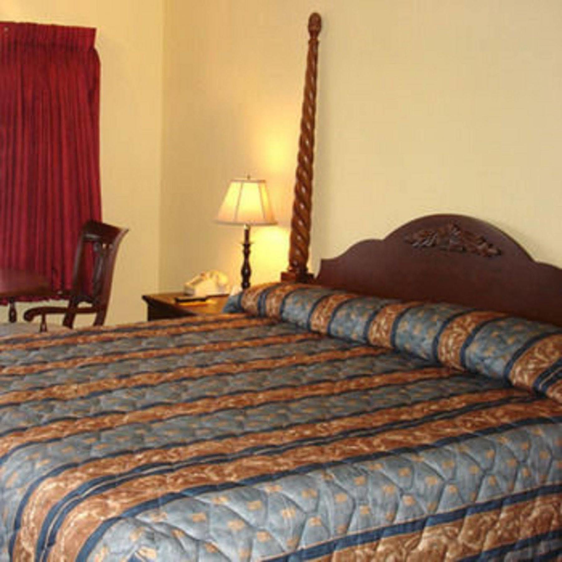 The Whispering Pines Motel- Whitestone White Stone Habitación foto